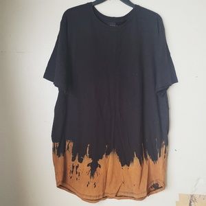 ON THE BYAS : Black T-Shirt